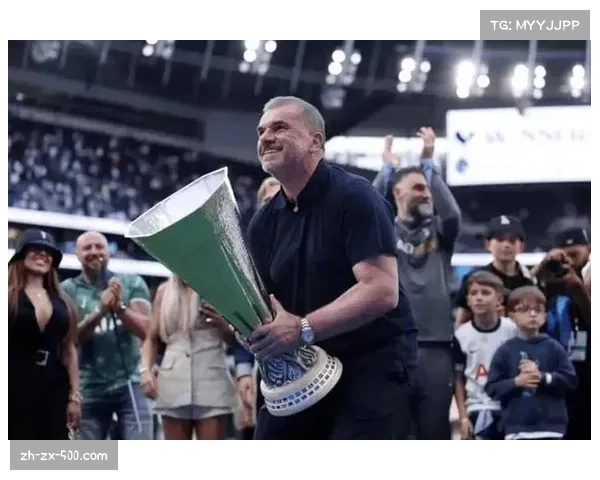 诺丁汉森林主帅波斯特科格卢回应下课传闻强调坚持与信任